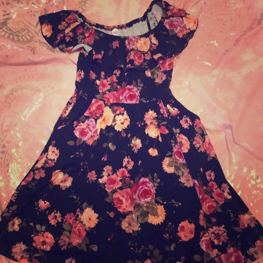 Short sleeve flower dress (Justice)